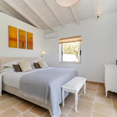 Villa Moundela *